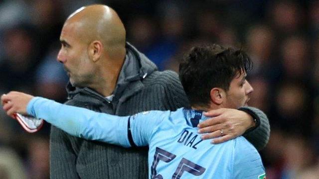 与中国球迷 与中国球迷