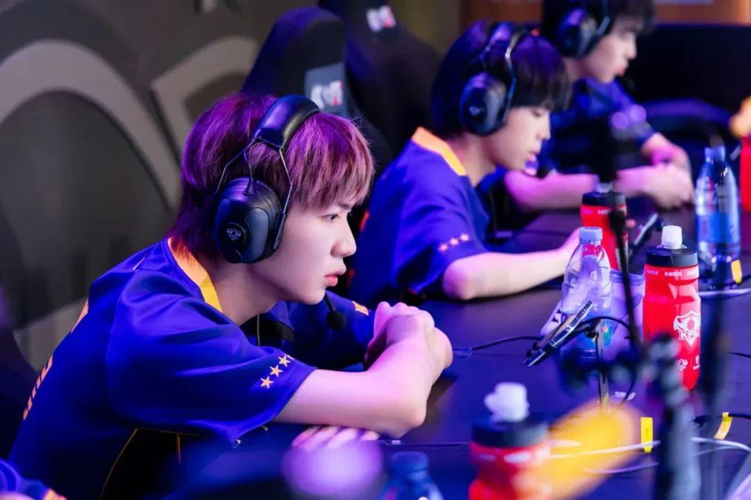 中得到更多 中得到更多