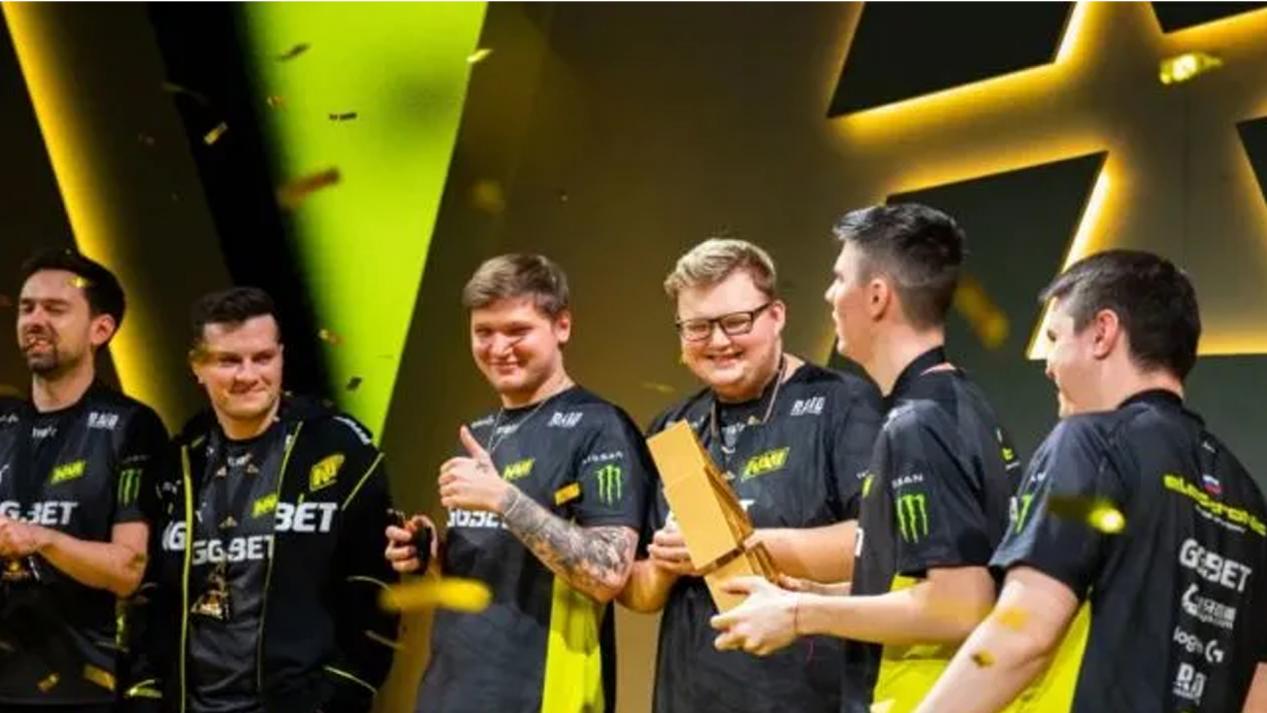 老鹰等中游 老鹰等中游